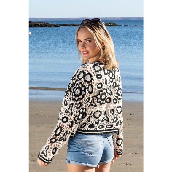 Saachi Open Knit Floral Lace Crochet Short Cardigan Jacket One Size Boho - Picture 2 of 8